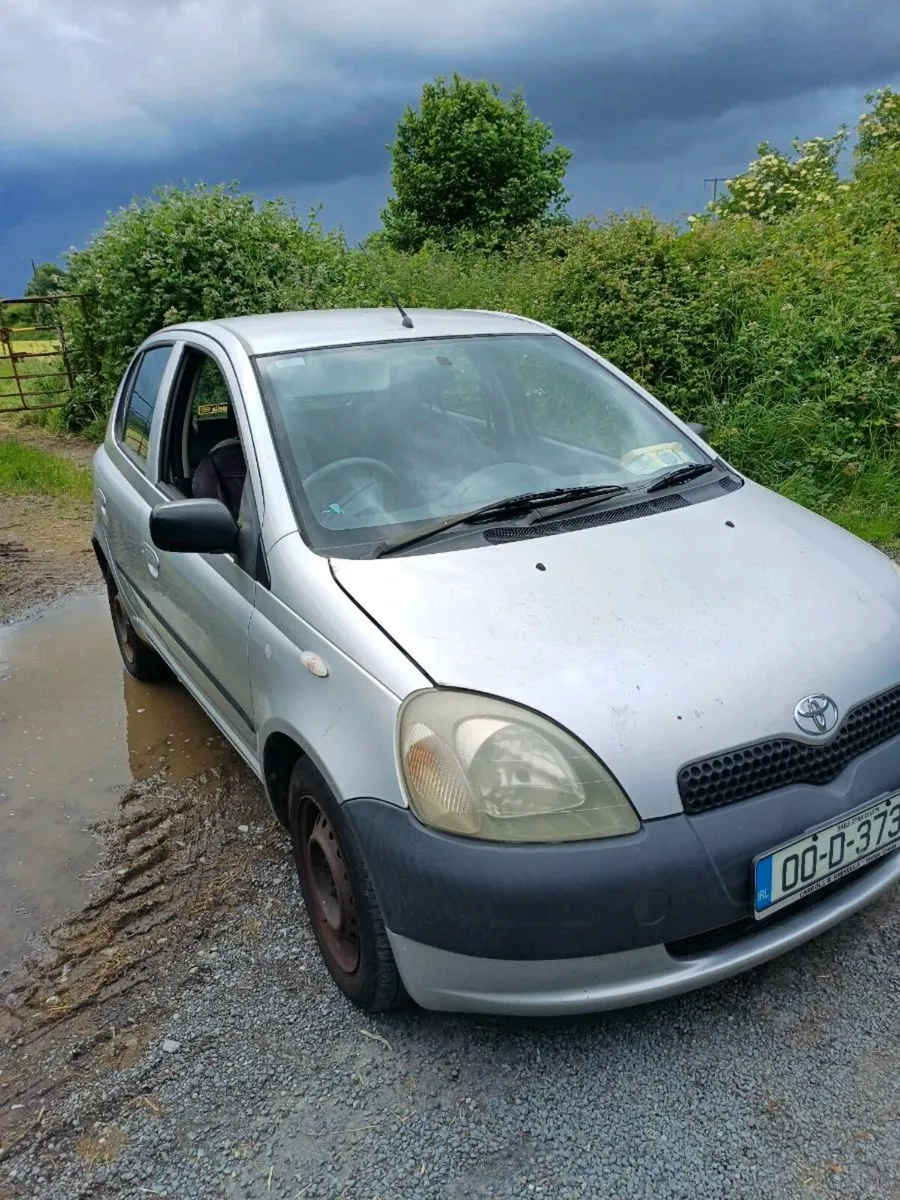 TOYOTA YARIS - Image 3