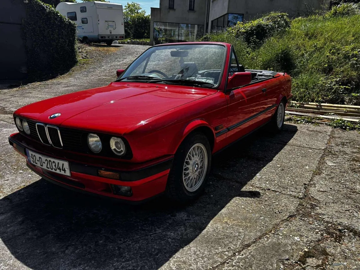 Bmw e30 convert, genuine irl, Brown loogbook - Image 2