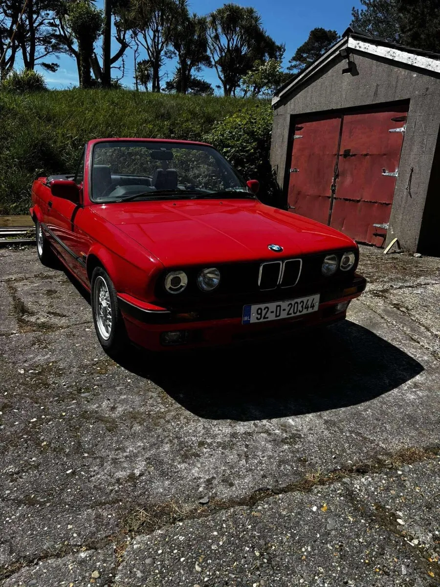 Bmw e30 convert, genuine irl, Brown loogbook - Image 3