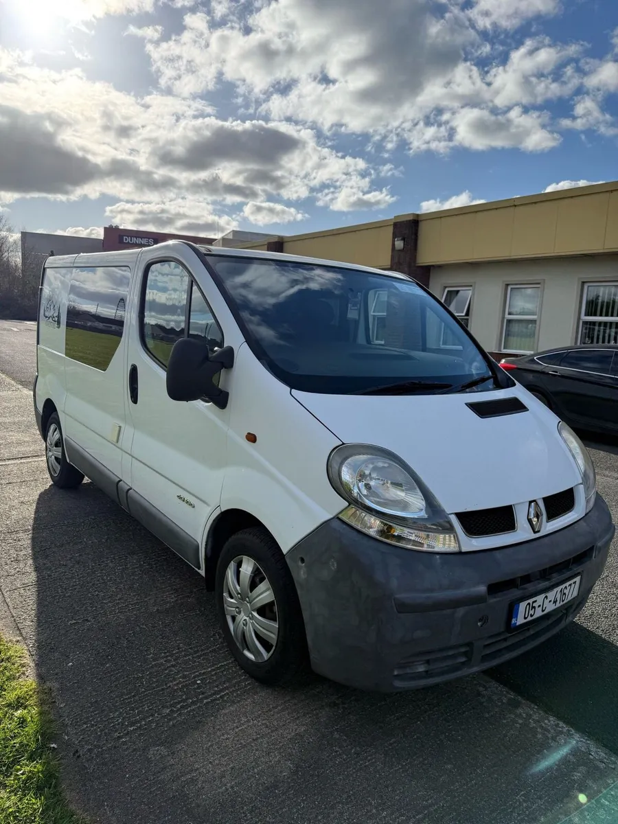 2005 Renault Traffic Van - Image 2