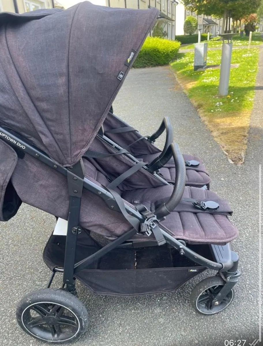Uptown Twin Buggy  Double Stroller Great Condition, Lightly Used - Image 4