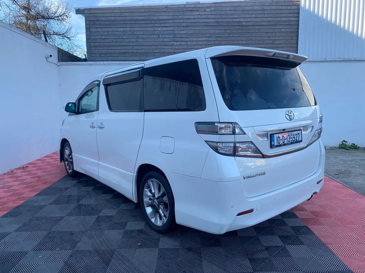 Toyota Alphard Vellfire 2010 - Image 4