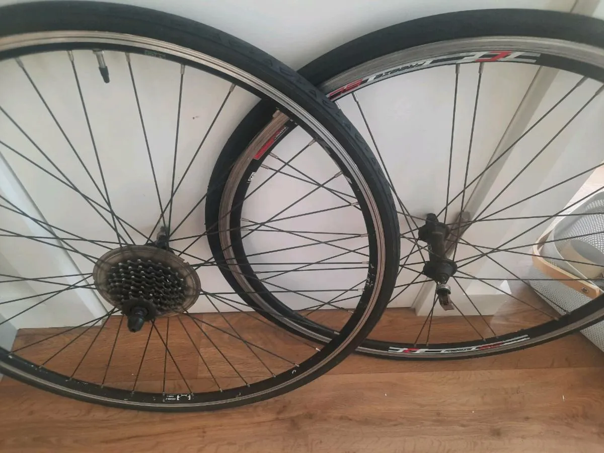 Racing wheels - Image 1