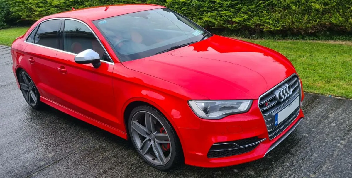 Audi S3 quattro Saloon - Image 2