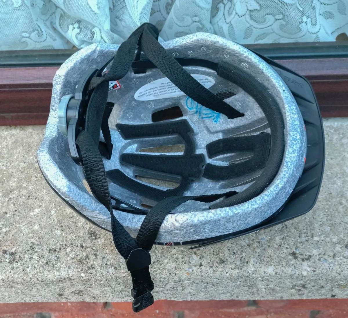 BIKEMATE BYCYCLE HELMET (USED). - Image 4