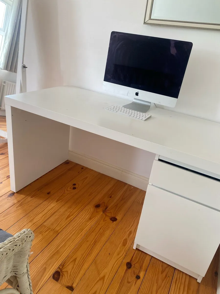 Desk - Image 2