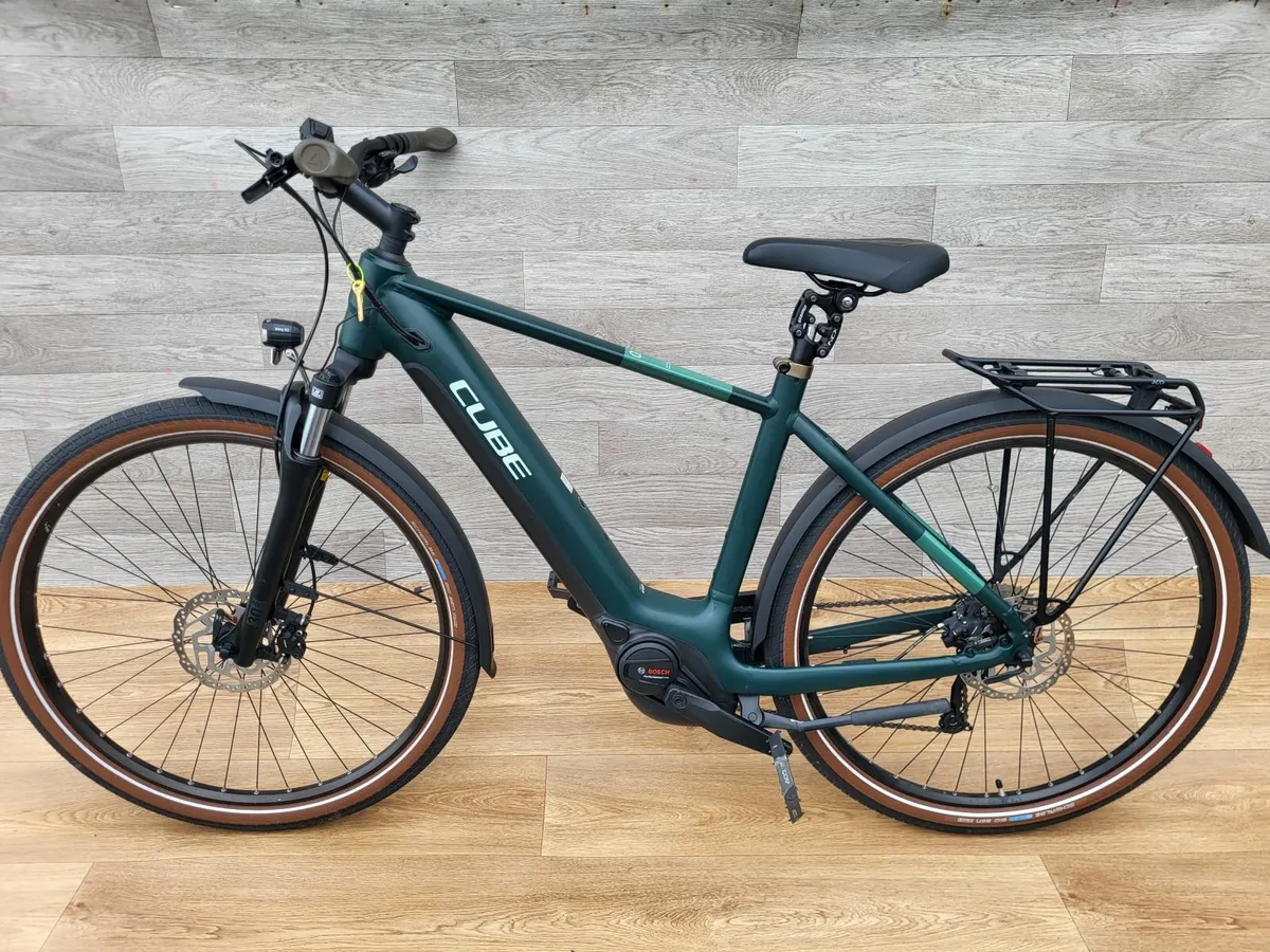 Cube Touring - Image 1