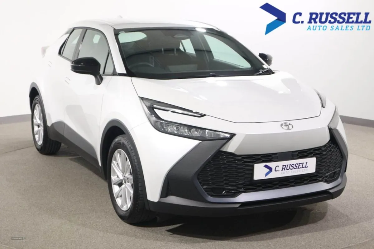 Toyota C-HR Hatchback - Image 3