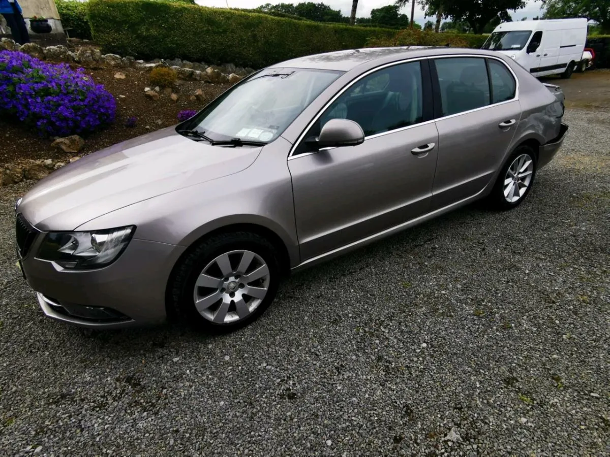 132 Skoda Superb tdi nct sept 2025 - Image 3
