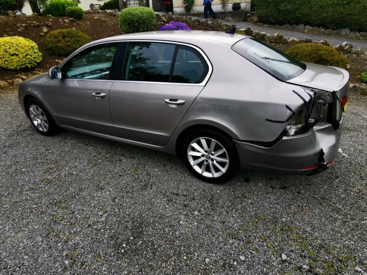 132 Skoda Superb tdi nct sept 2025 - Image 4