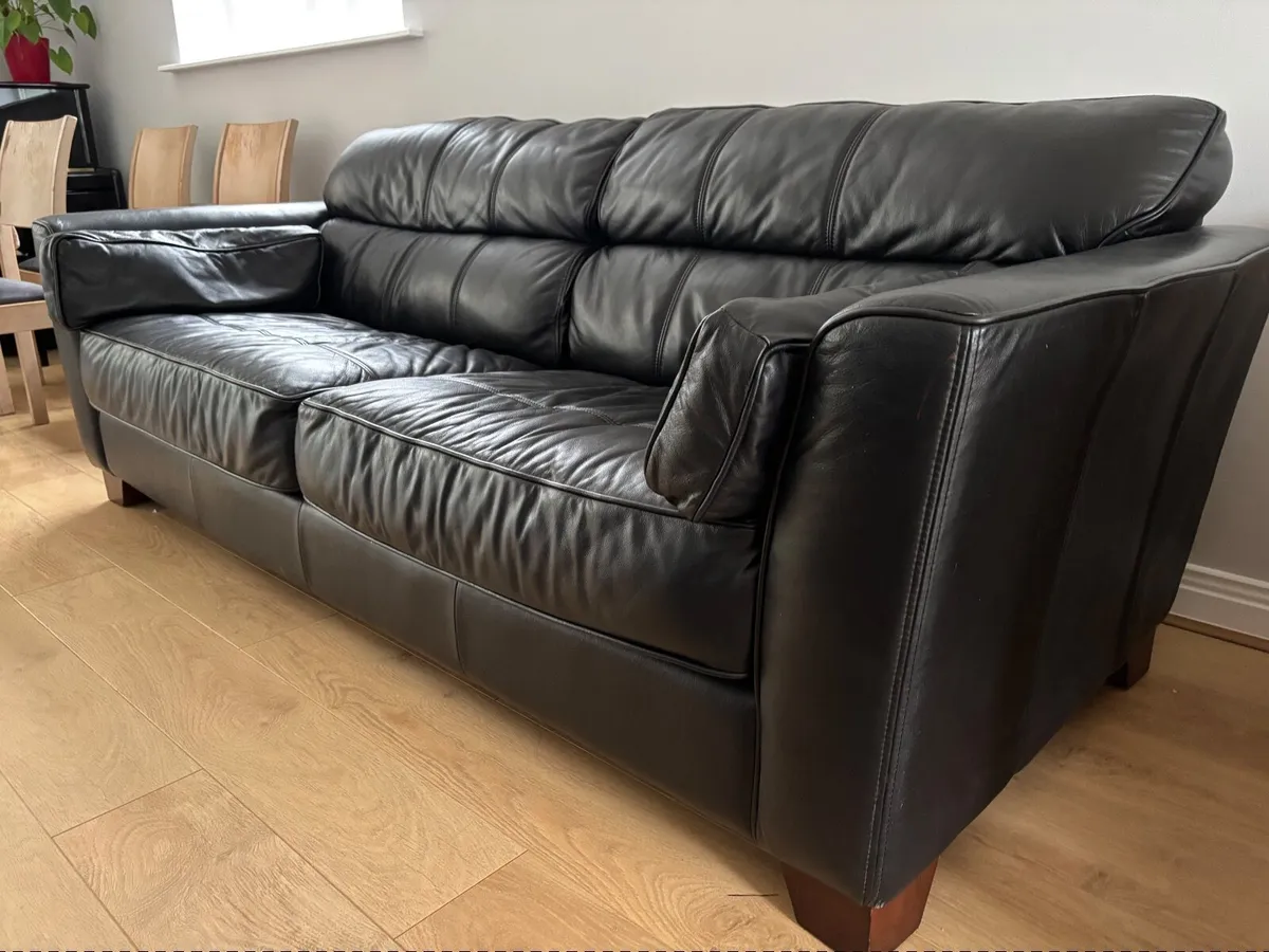 Black leather couch - Image 1