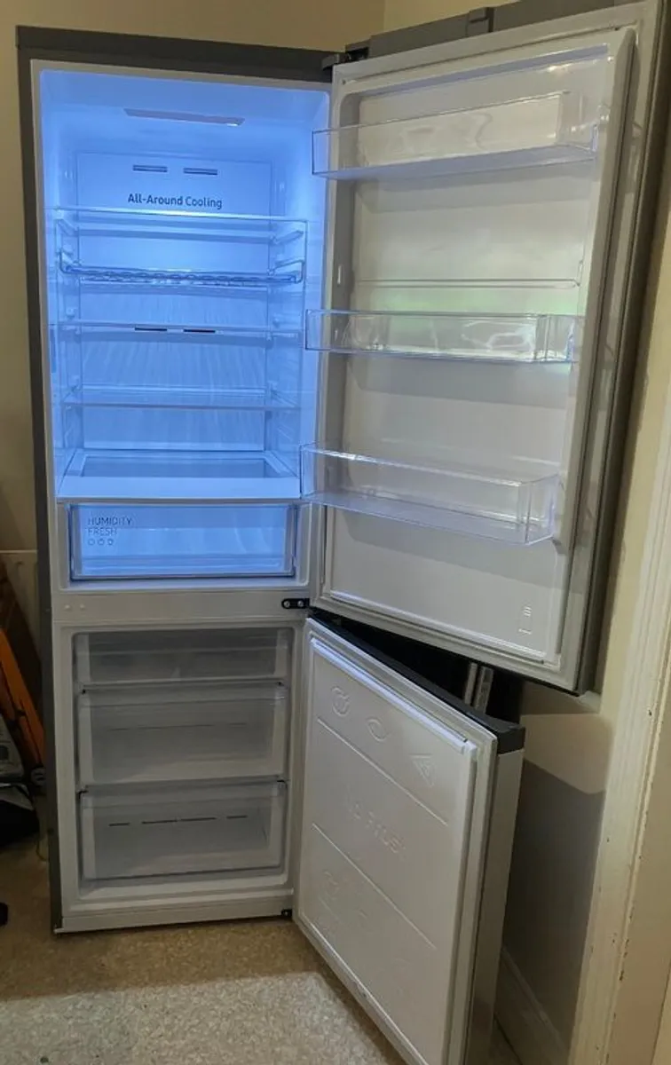 Frost Free Fridge Freezer - Samsung 340L Silver - Image 2