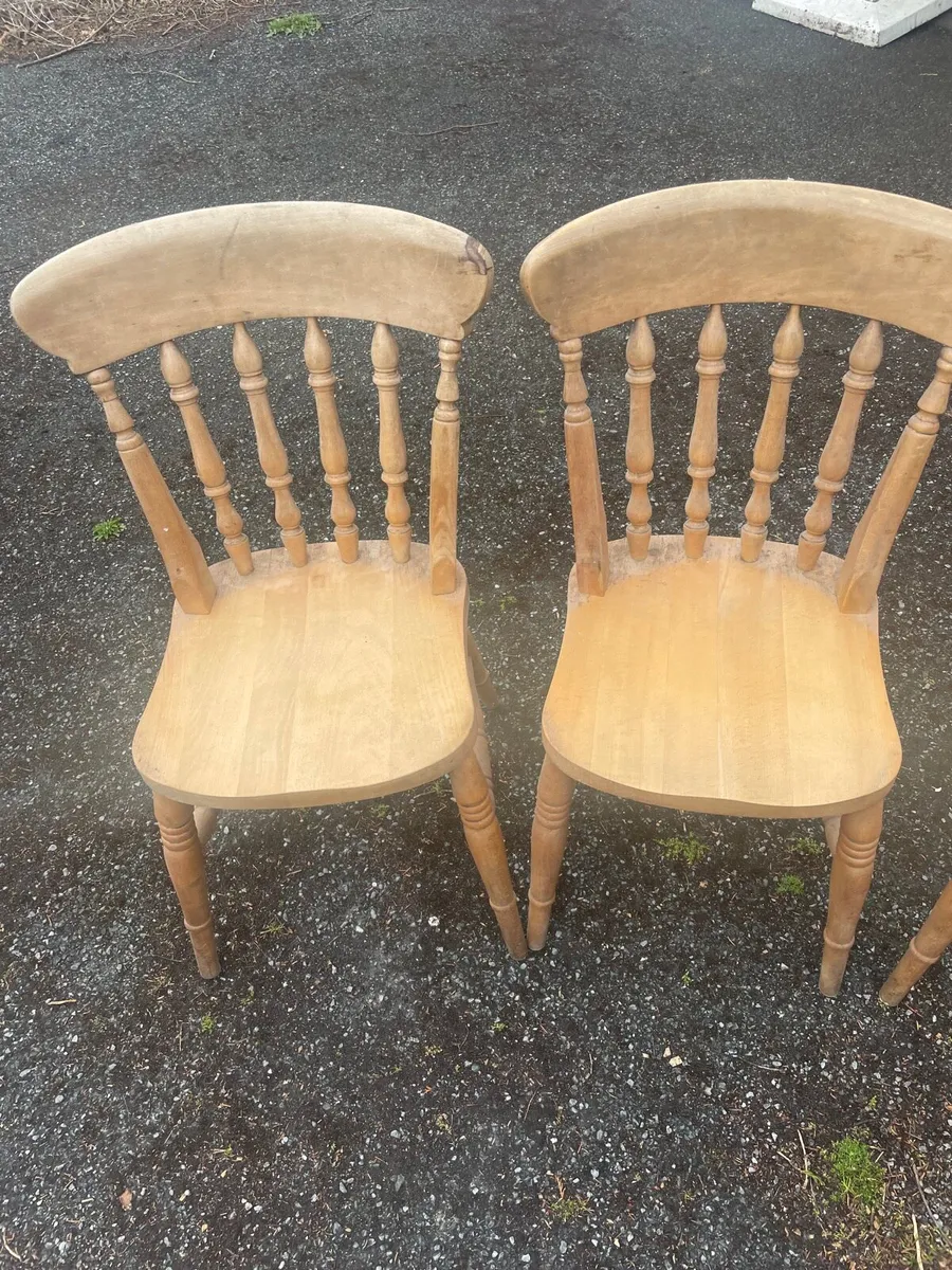 4 wooden kitchen chairs set - Image 3