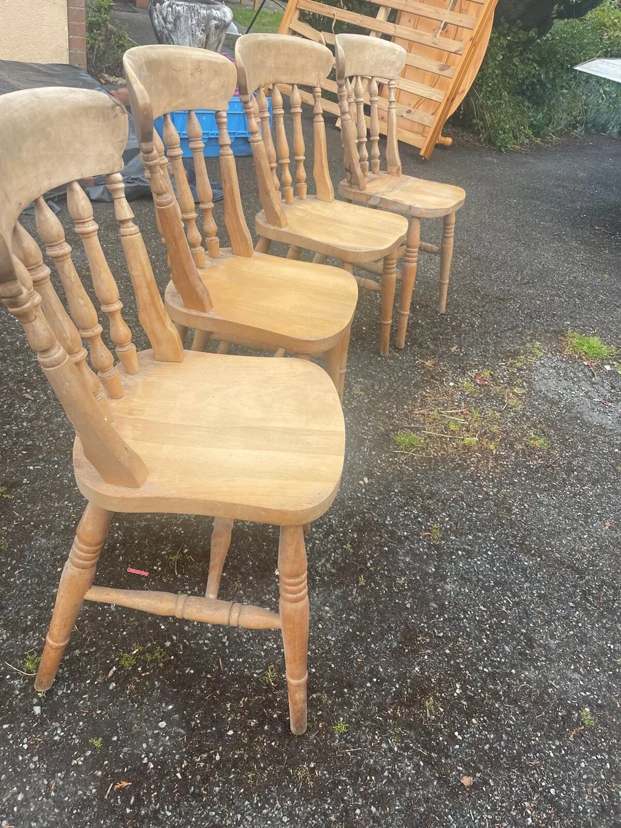 4 wooden kitchen chairs set - Image 4