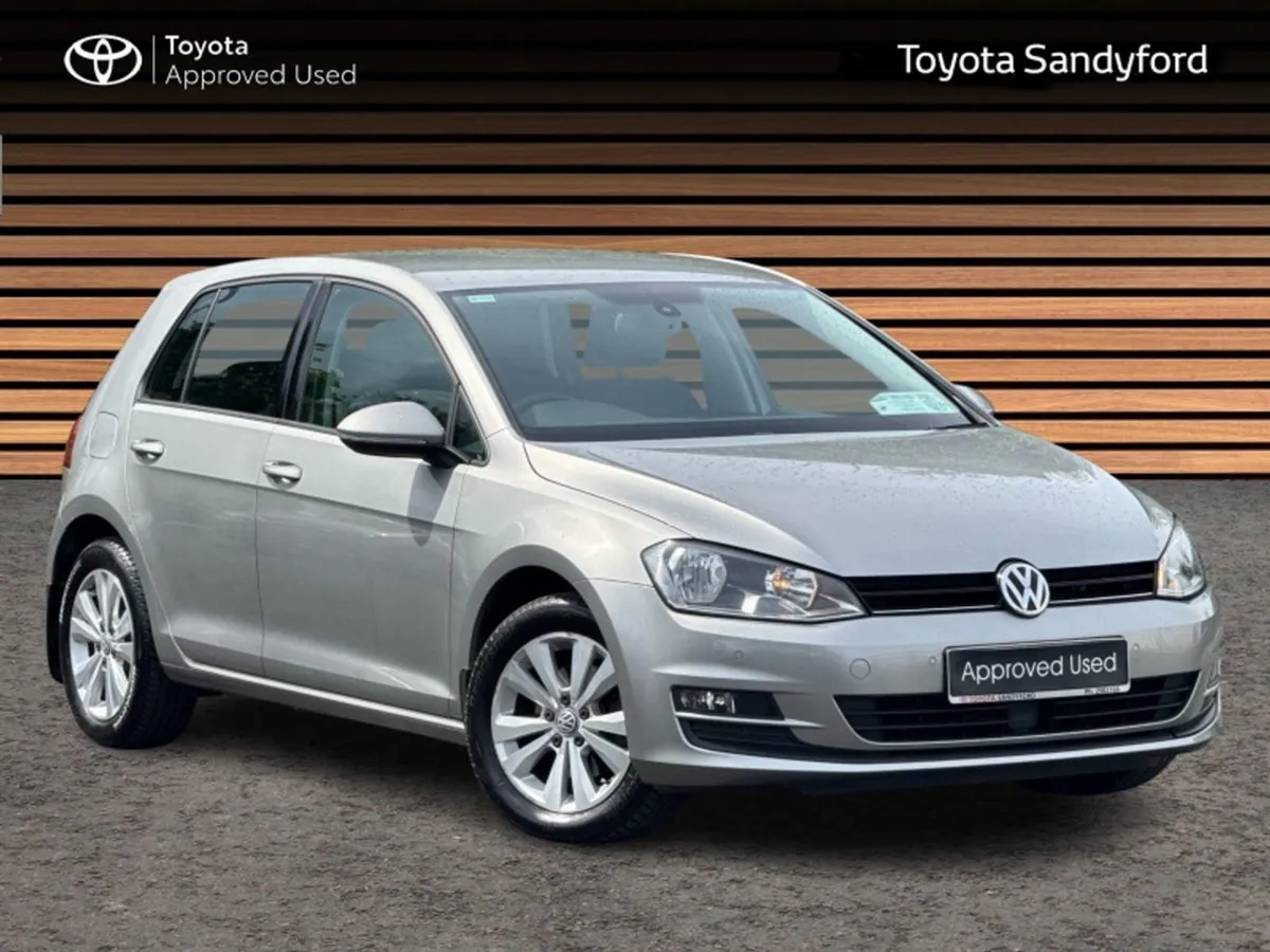 Volkswagen Golf 1.2 TSI Manual // AIR Conditionin - Image 1