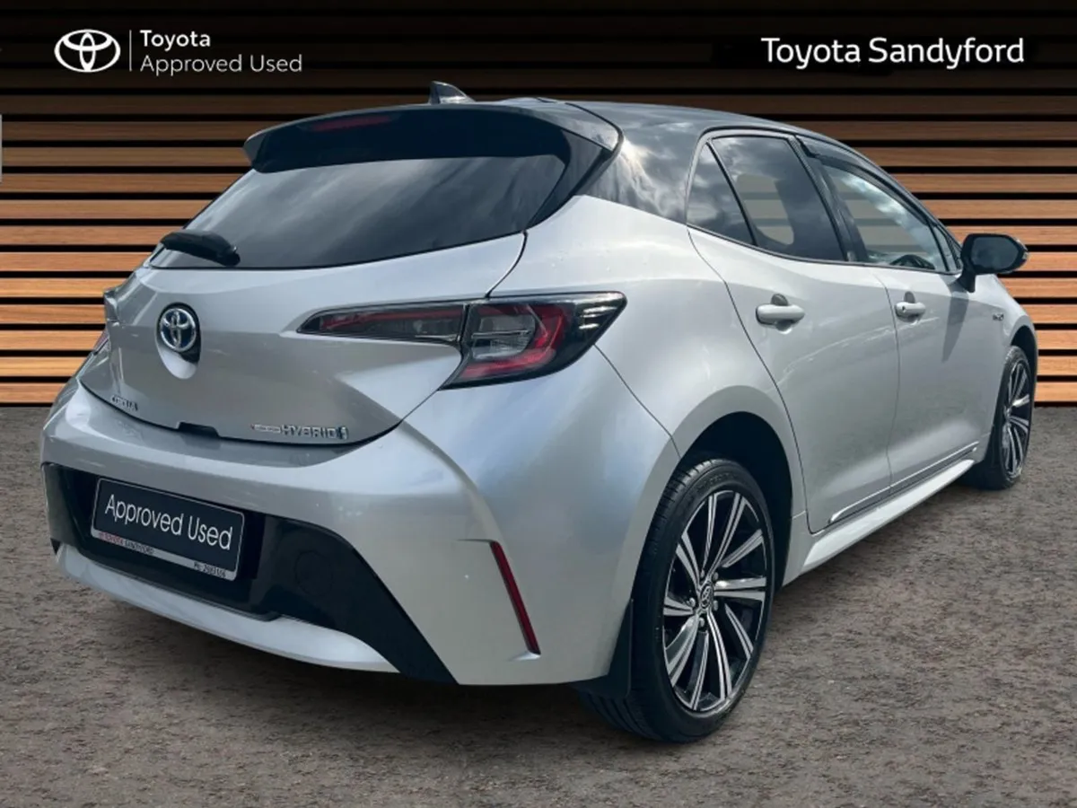 Toyota Corolla Luna Sport Hatchback // AIR CON // - Image 2