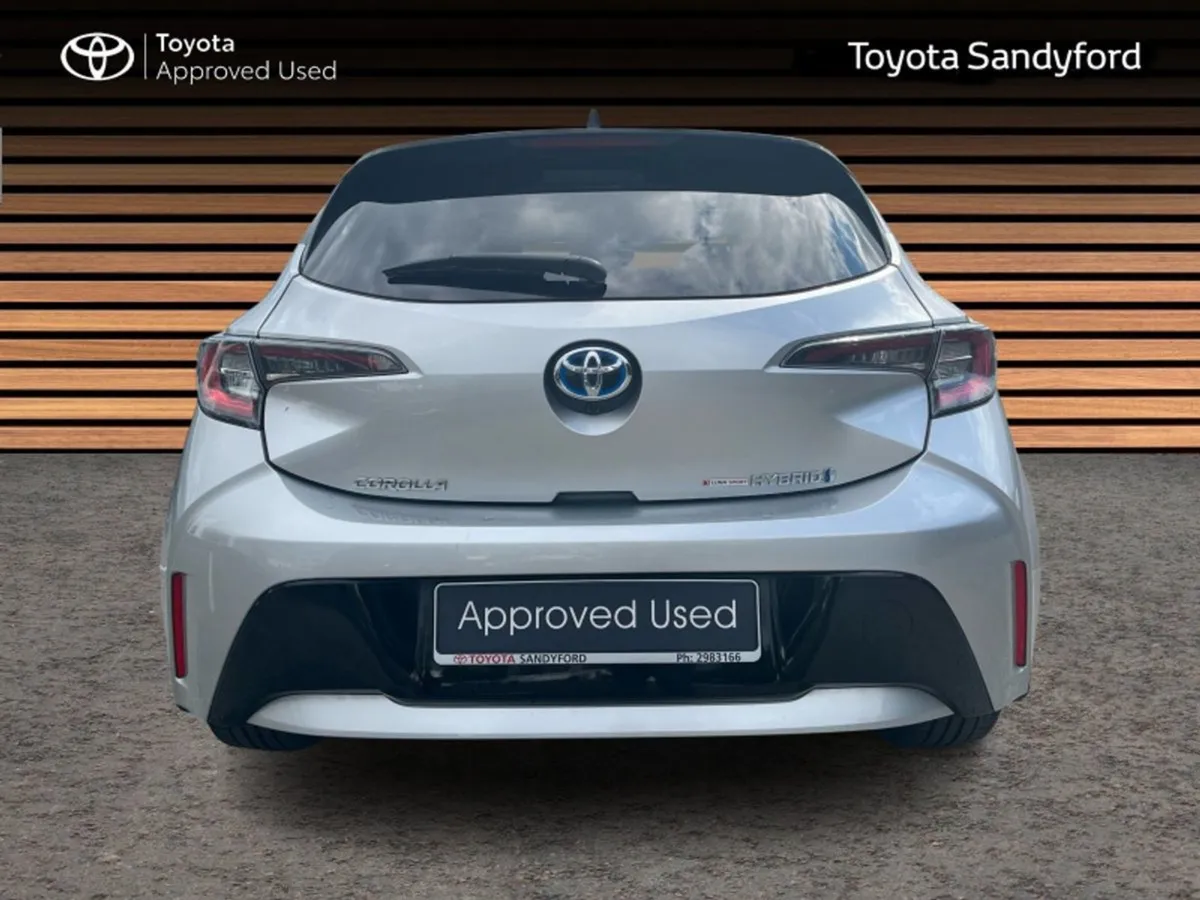 Toyota Corolla Luna Sport Hatchback // AIR CON // - Image 4