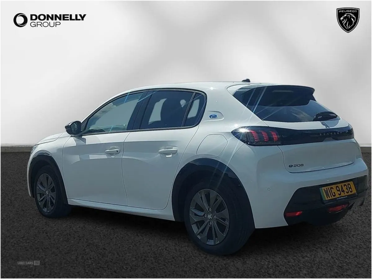 Peugeot 208 100kW Allure Premium 50kwh 5dr Auto - Image 2