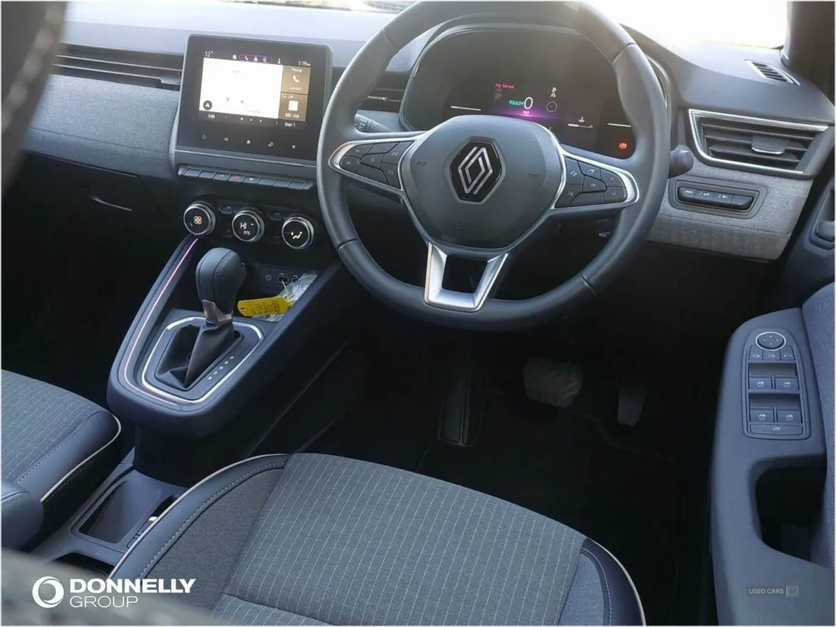 Renault Clio 1.6 E-tech Full Hybrid 145 Techno 5d - Image 3