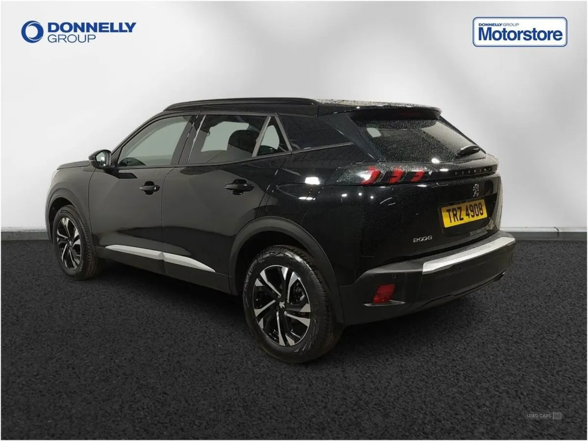 Peugeot 2008 1.2 Puretech Allure Premium 5dr - Image 2
