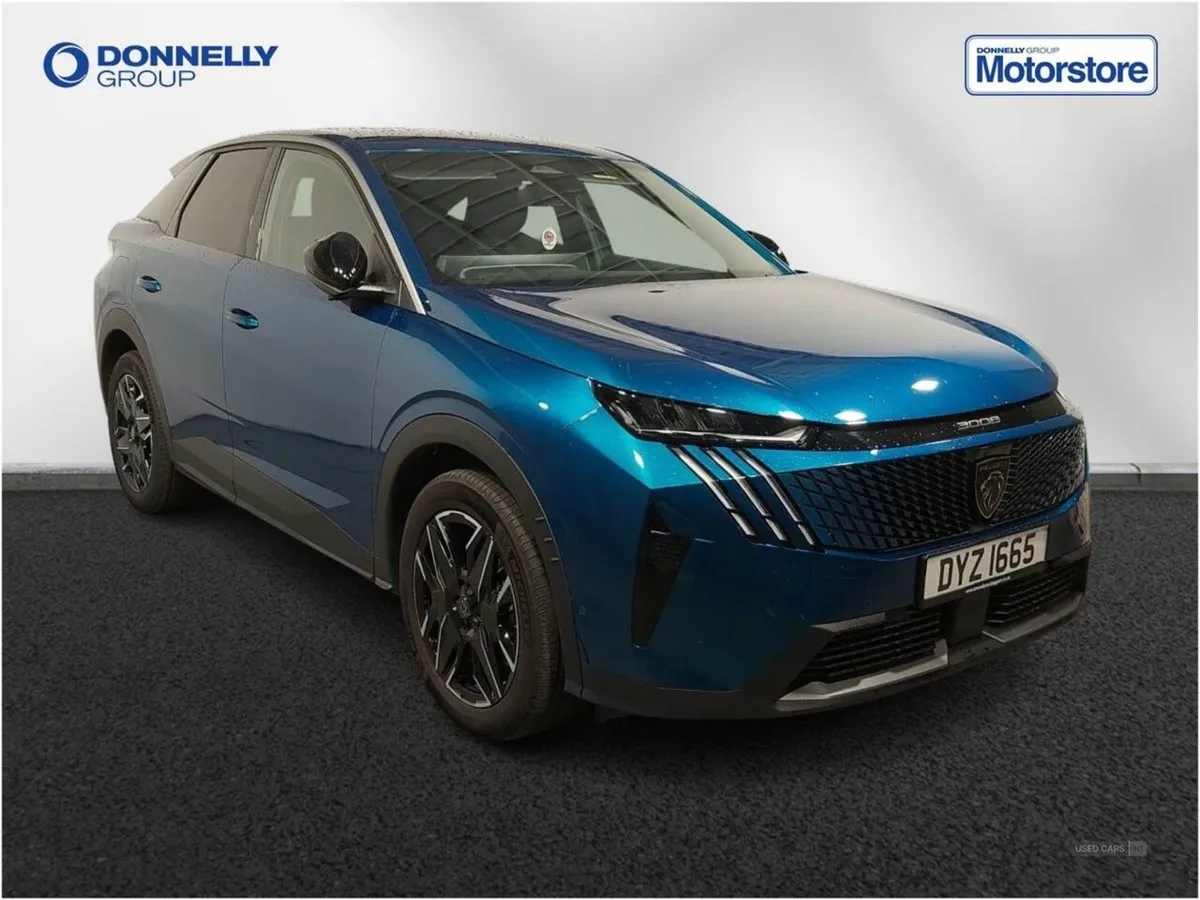 Peugeot 3008 1.2 Hybrid 136 Allure 5dr E-dsc6 - Image 1
