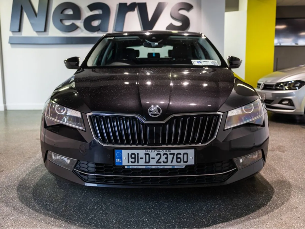 Skoda Superb Style 2.0 TDI 150HP DSG 4DR Auto - Image 2