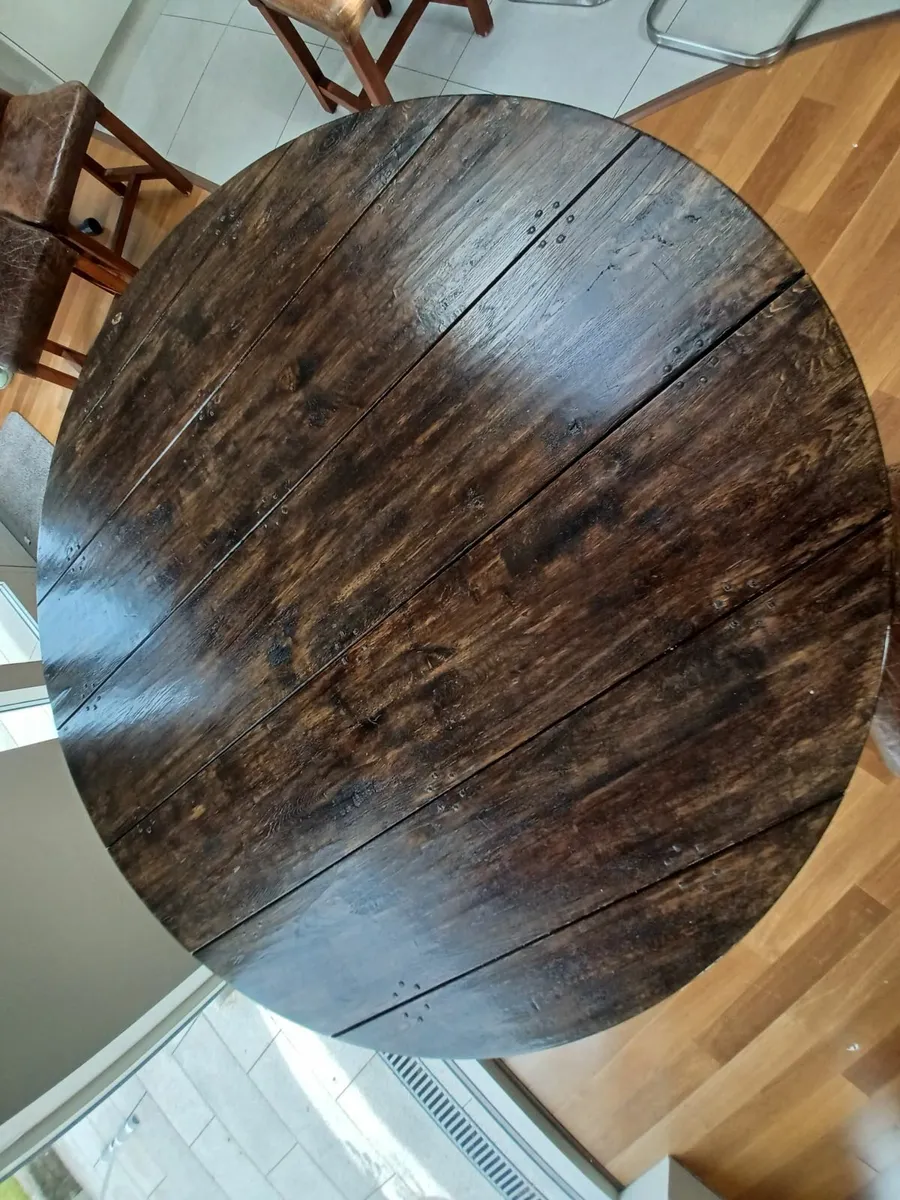 Dining table and chairs - Image 2