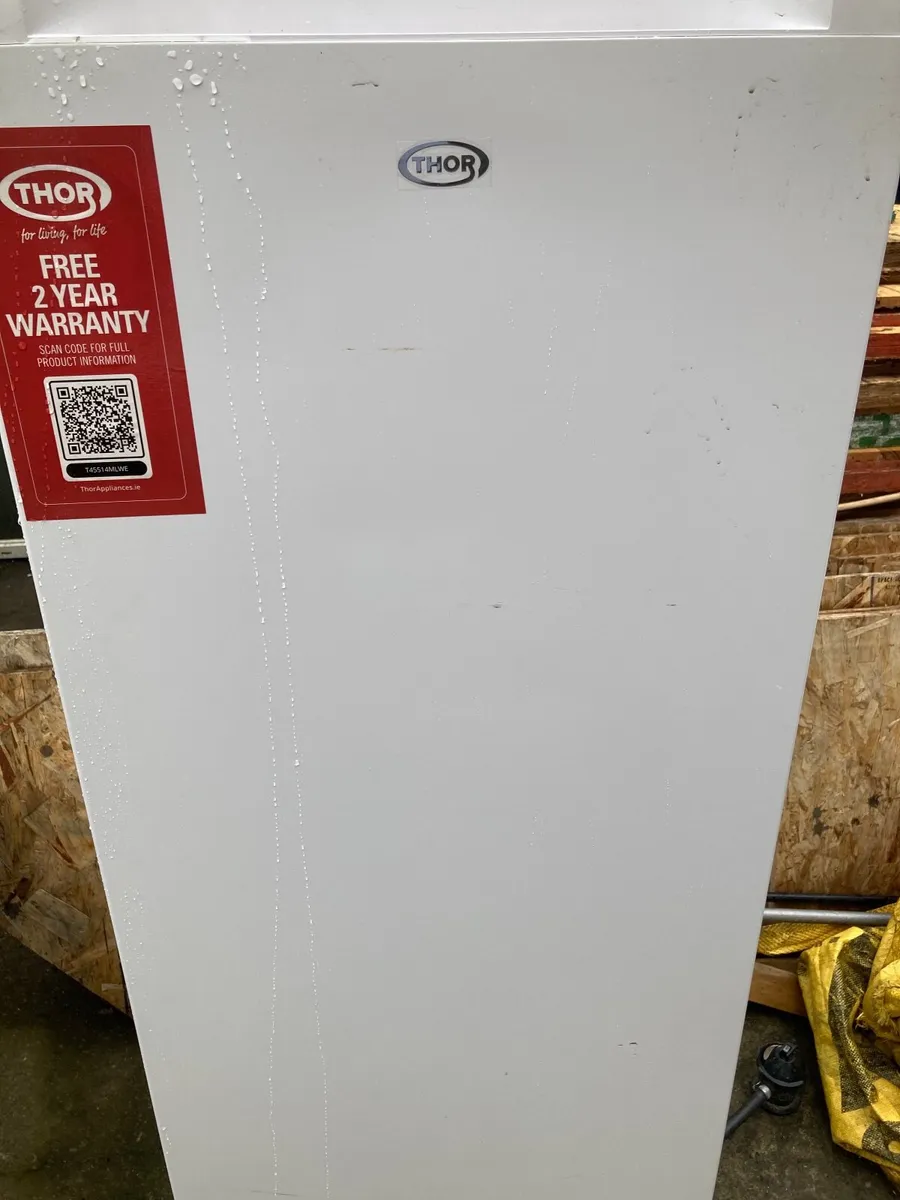 Fridge. - Image 4