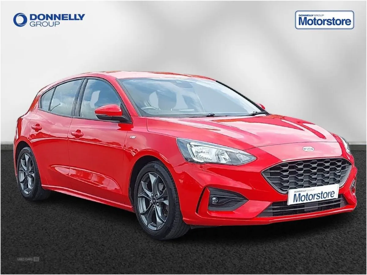 Ford Focus 1.0 Ecoboost 125 St-line 5dr - Image 1