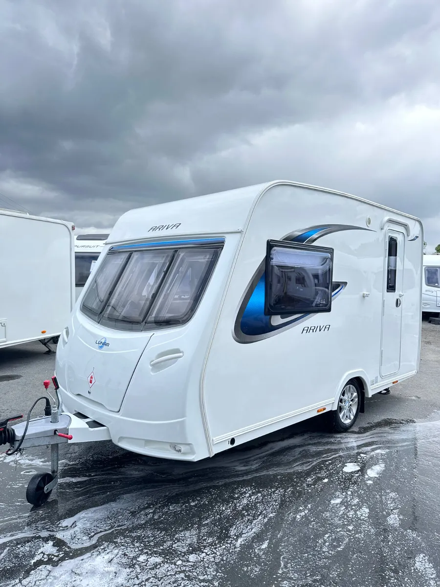 ✨ 2017 ULTRA LIGHTWEIGHT LUNAR ARIVA 2 BERTH✨ - Image 1