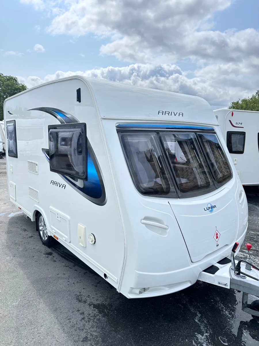 ✨ 2017 ULTRA LIGHTWEIGHT LUNAR ARIVA 2 BERTH✨ - Image 2