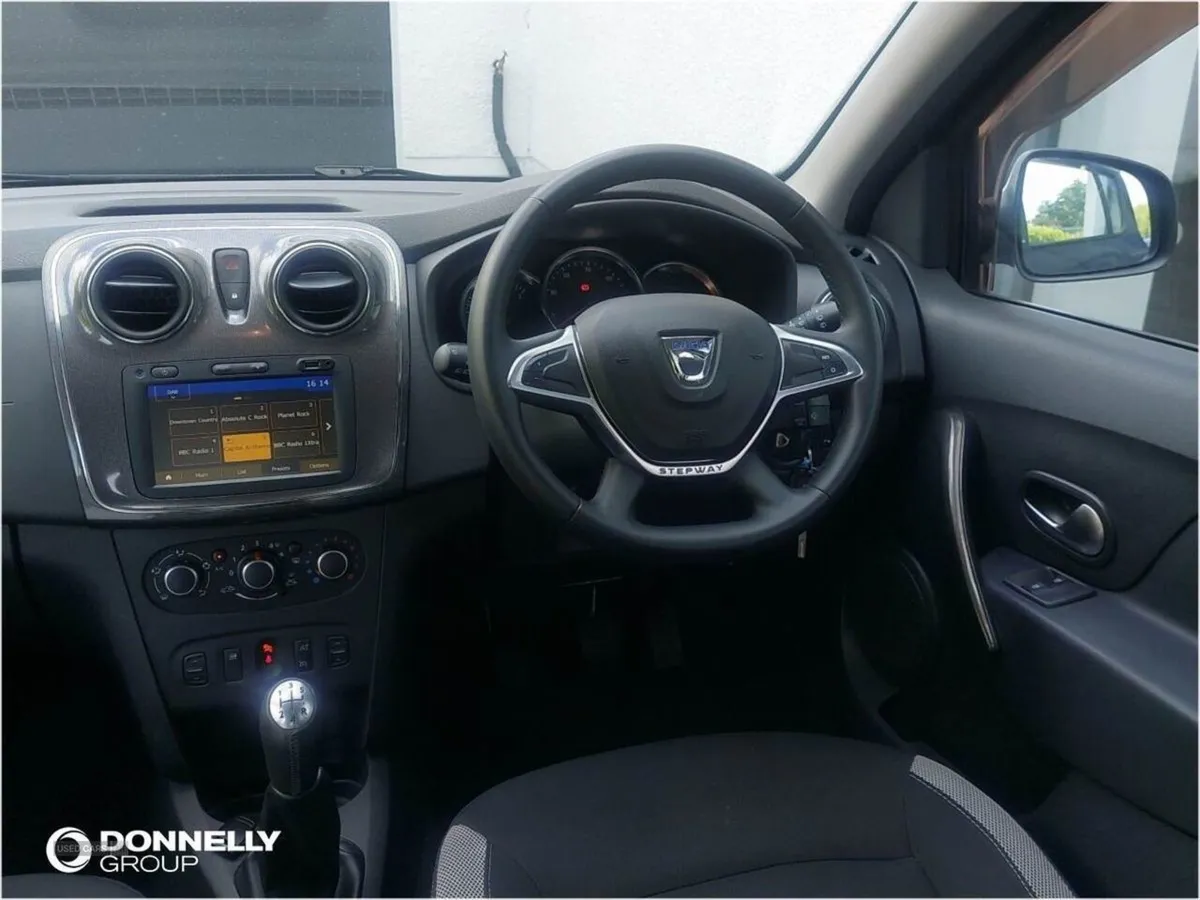 Dacia Sandero Stepway 0.9 TCe Comfort 5dr - Image 4