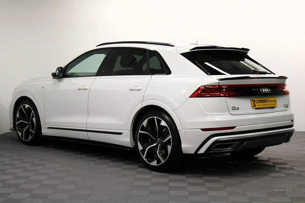 Audi Q8 TDI V6 S Line - Image 4