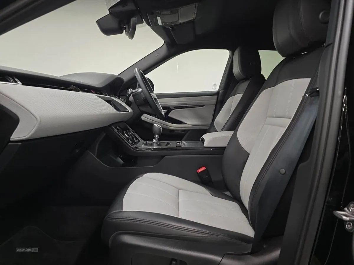 Land Rover Range Rover Evoque 2.0 D150 R-dynamic - Image 3