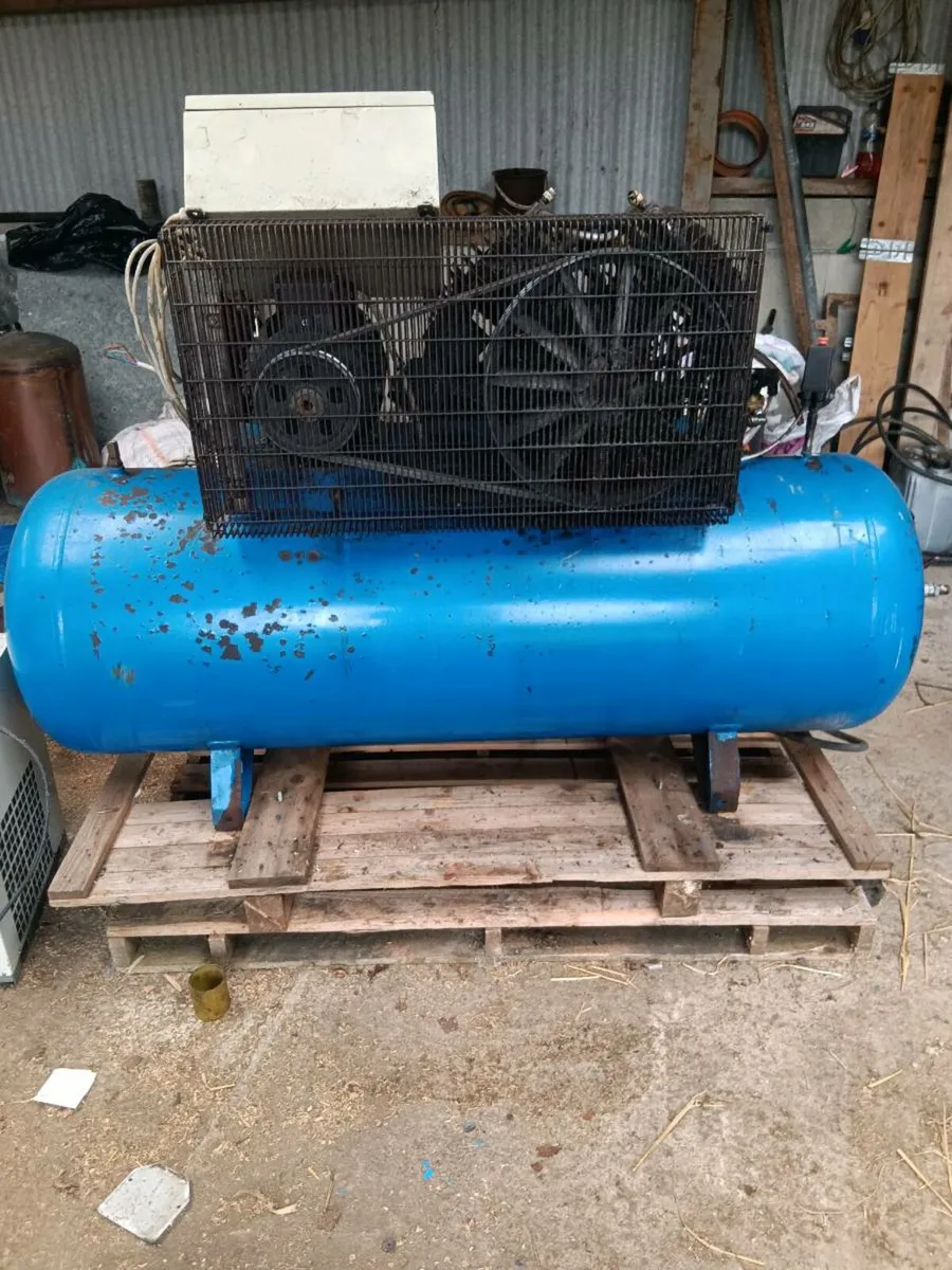 Air compressor - Image 2