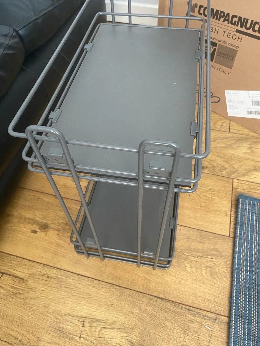 Sliding larder unit - Image 1