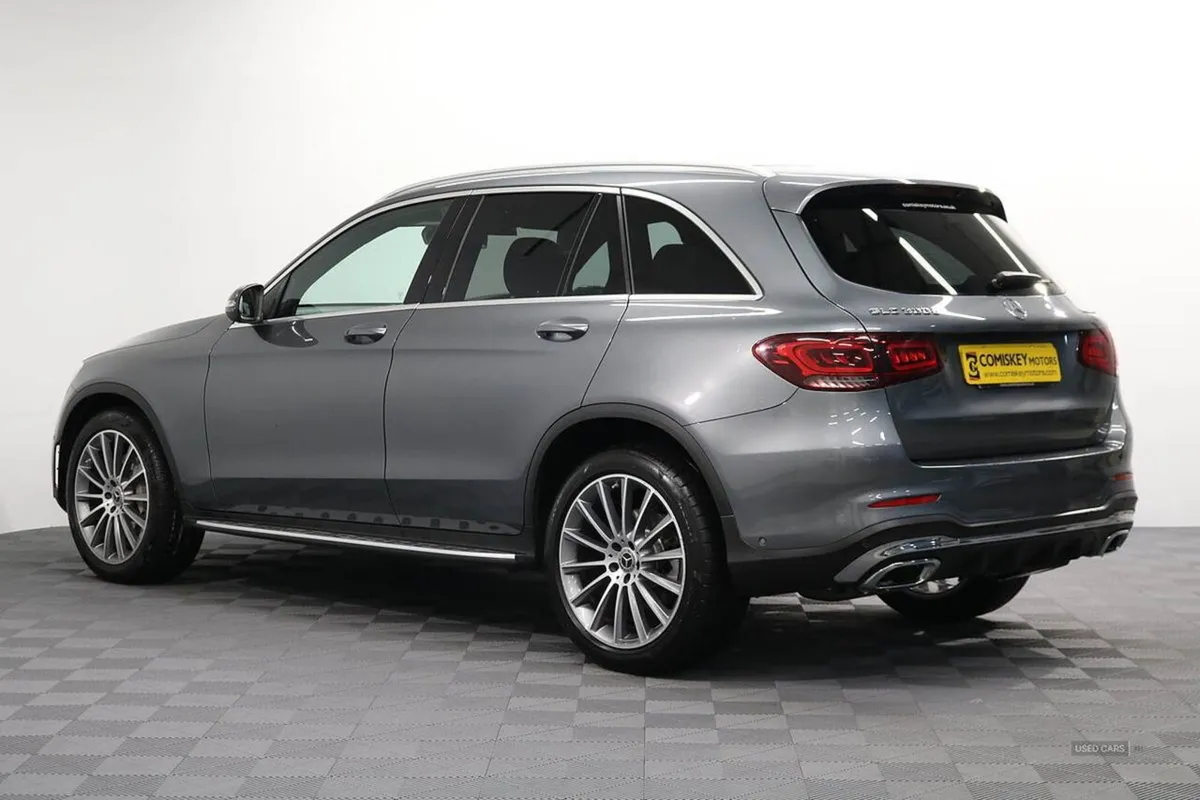 Mercedes-Benz GLC 300d AMG Line - Image 4