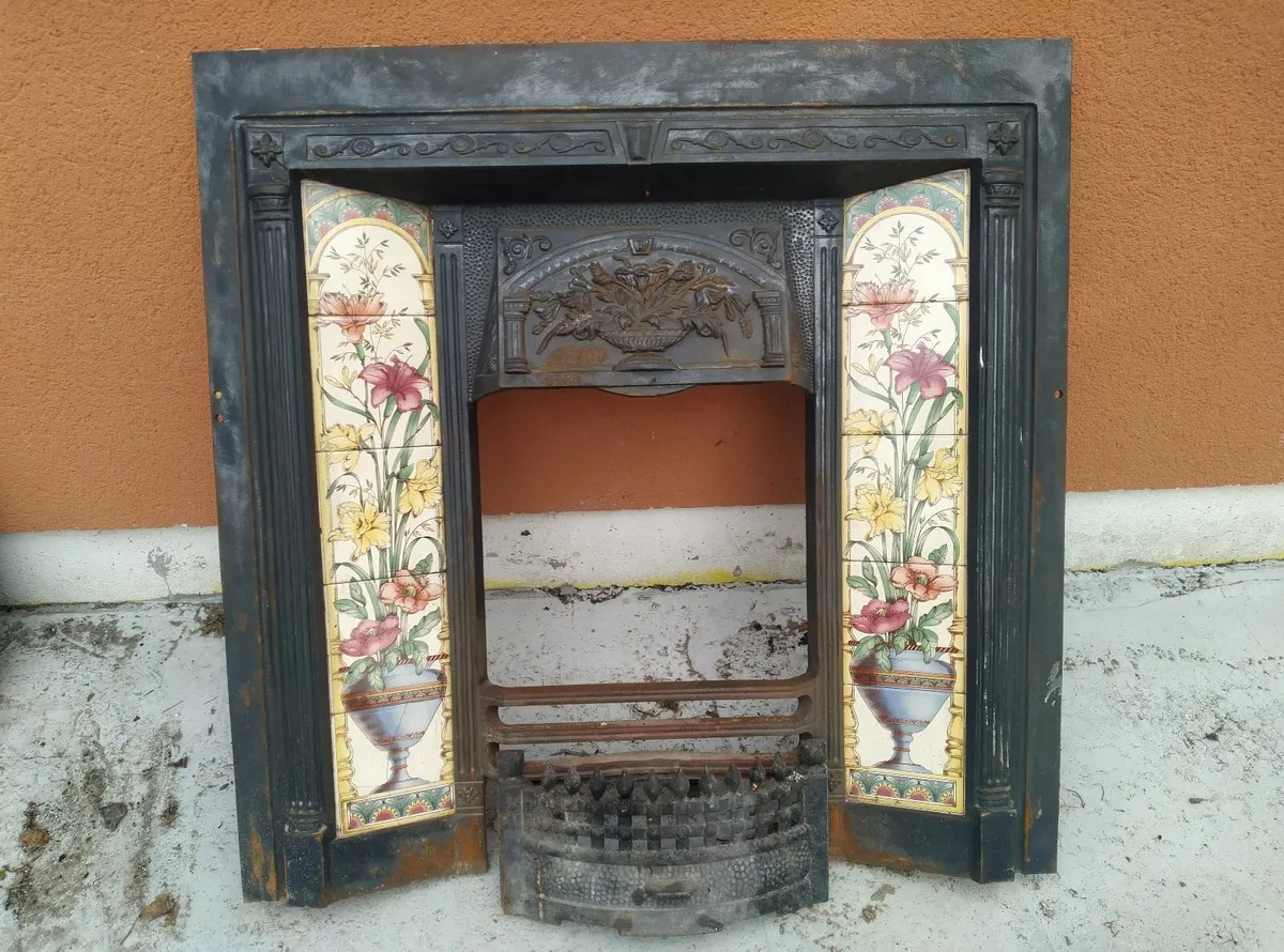 Fireplace surround