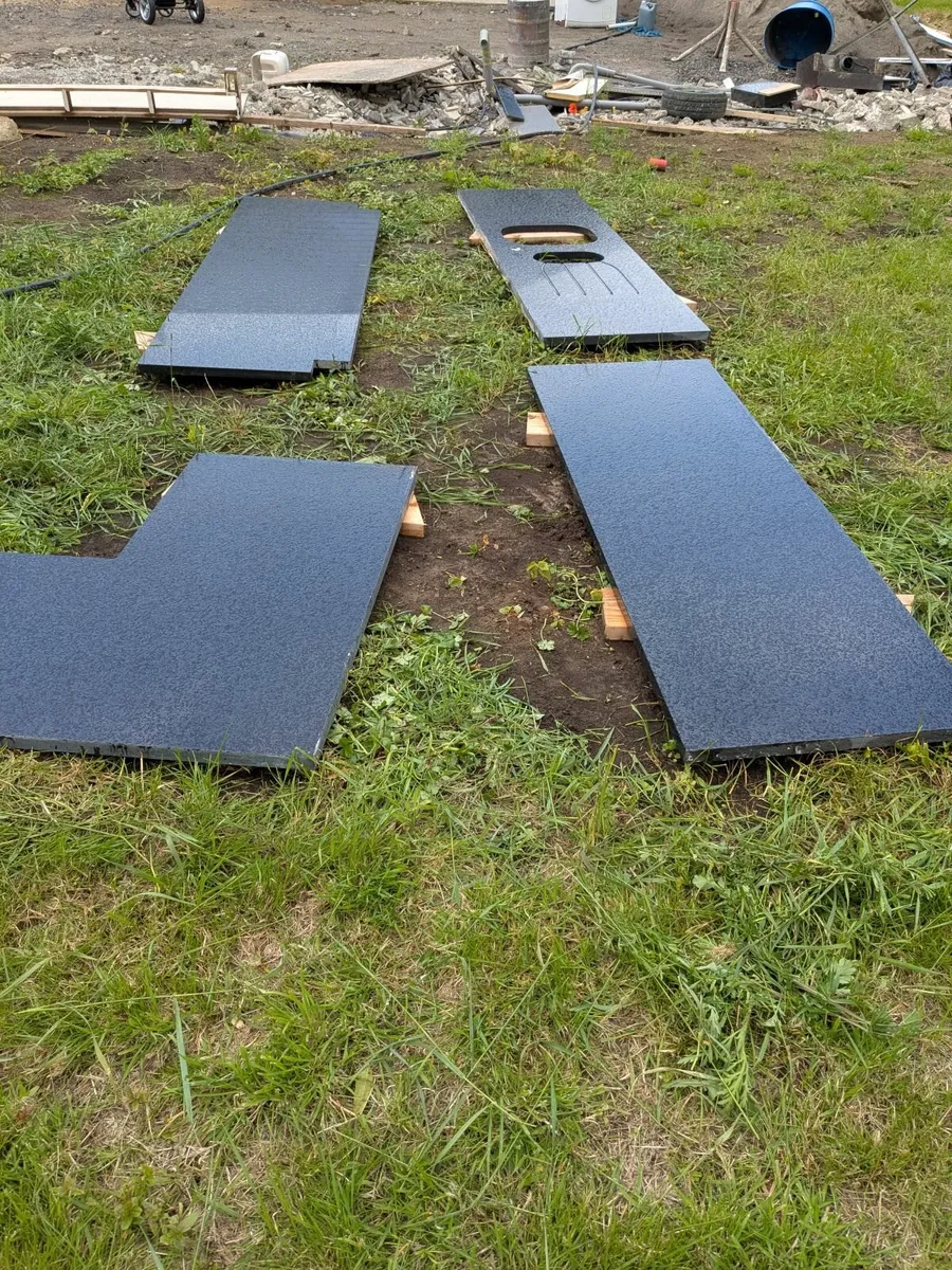 Black granite countertops - Image 4