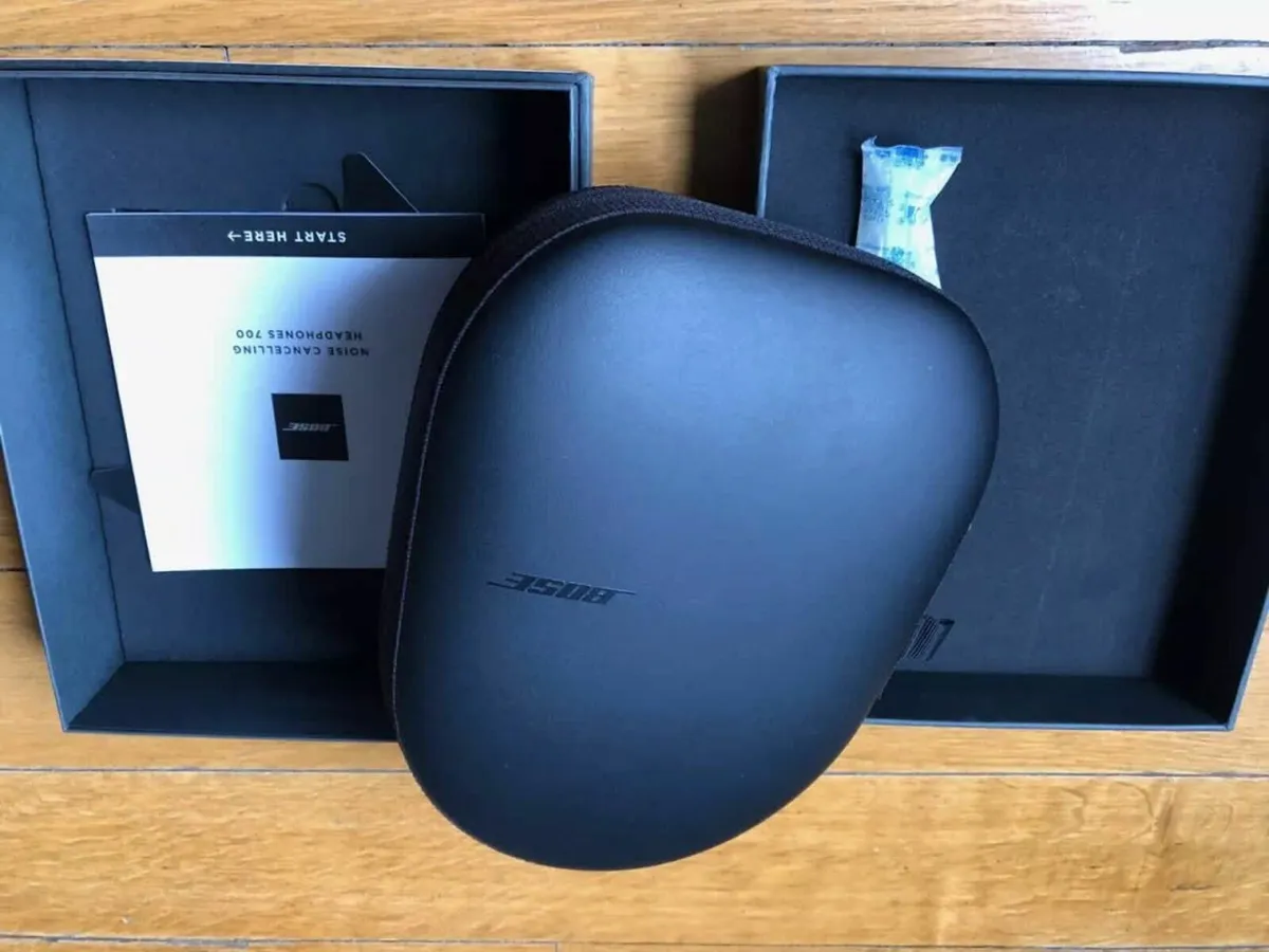 Bose NC700 - Image 3
