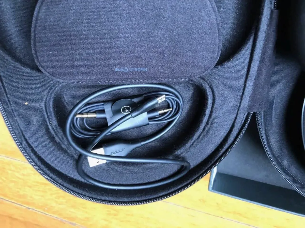 Bose NC700 - Image 4