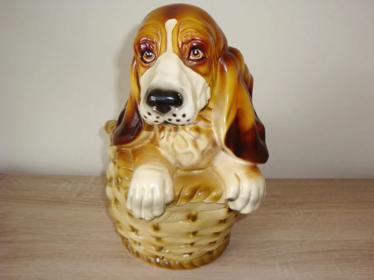 Vintage large ceramic basset hound dog in basket - Image 2
