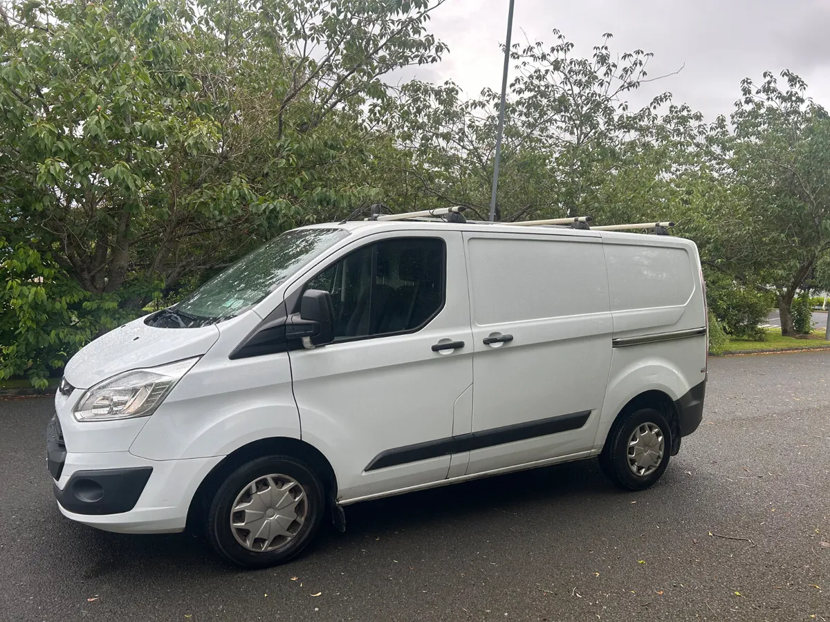 Ford Transit Custom 2017 INCLUDES VAT - Image 3