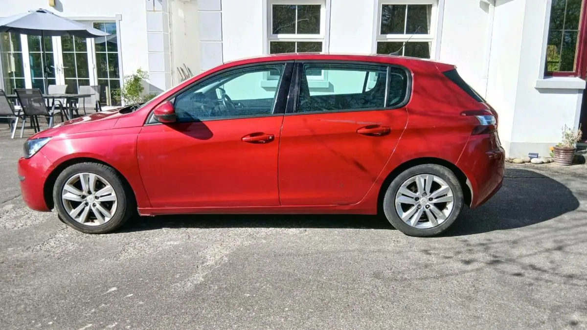 Peugeot 308 - Image 4