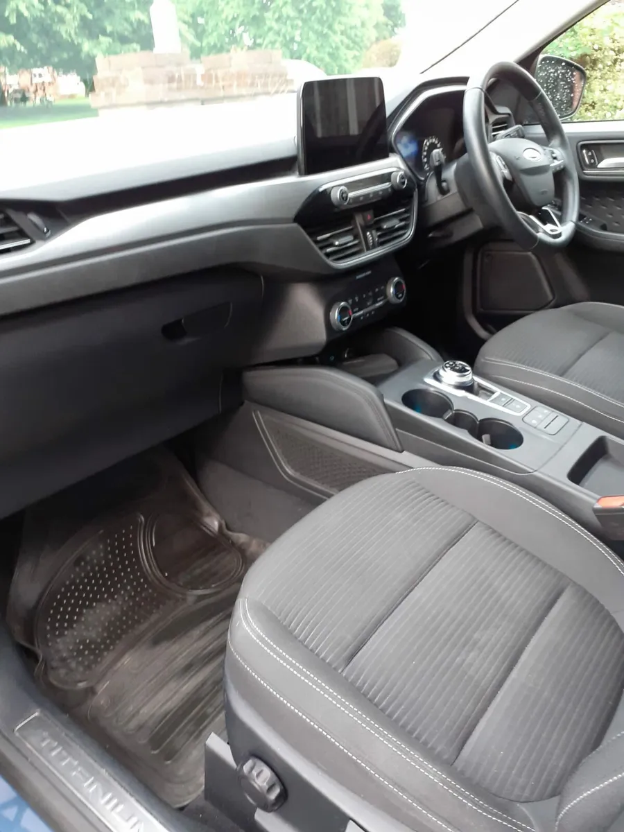 211 Ford Kuga - Image 4