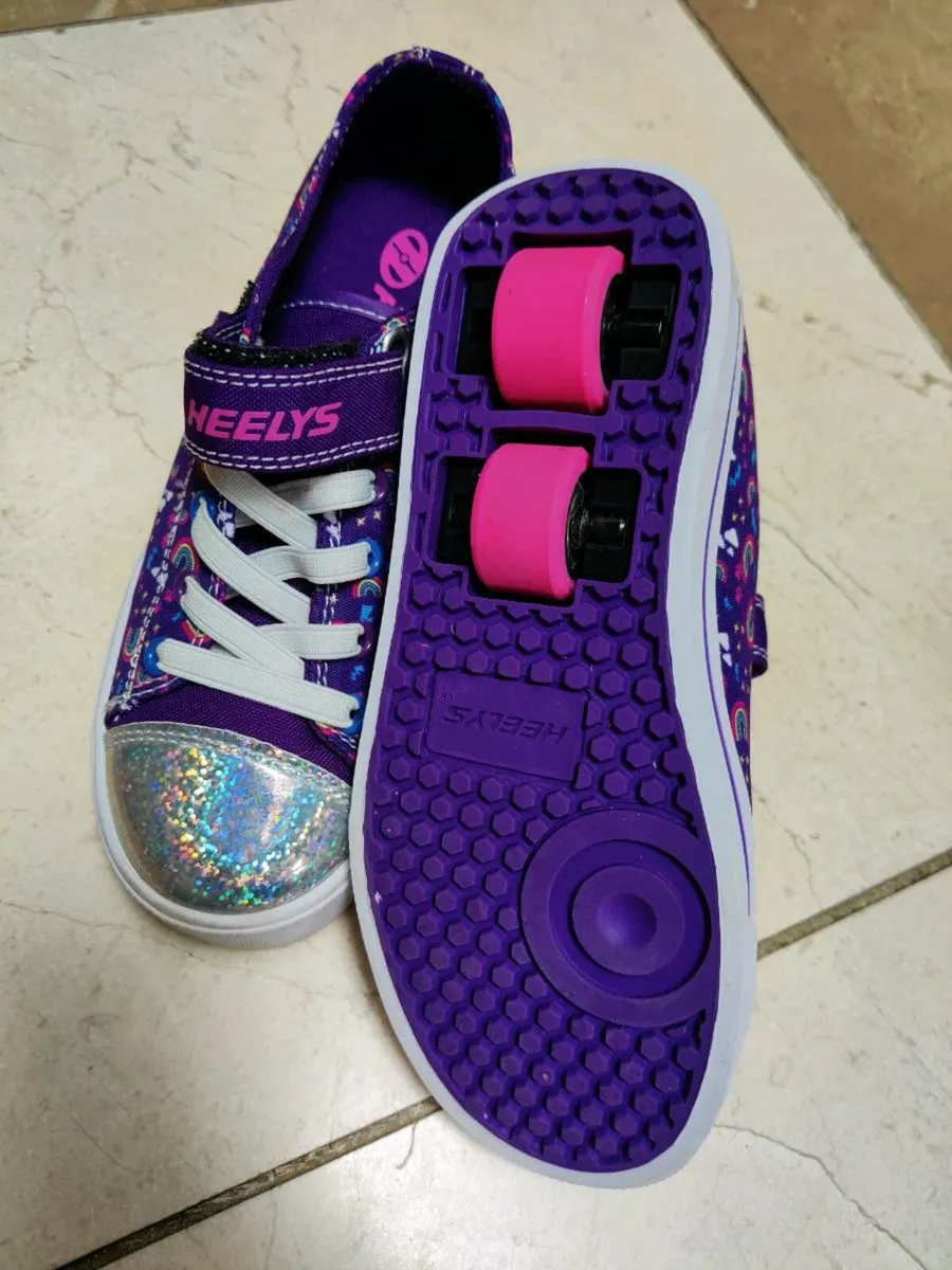 Heeleys kids shoes - Image 2
