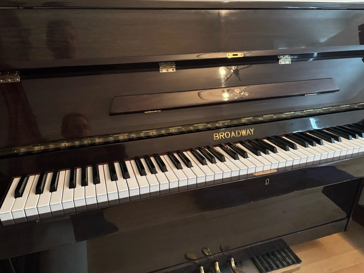 Broadway Piano