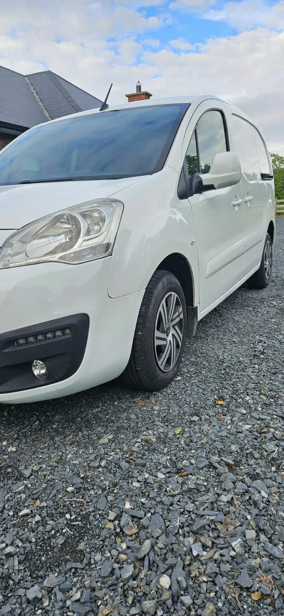 Citroen Berlingo 2016. Low mileage - Image 3