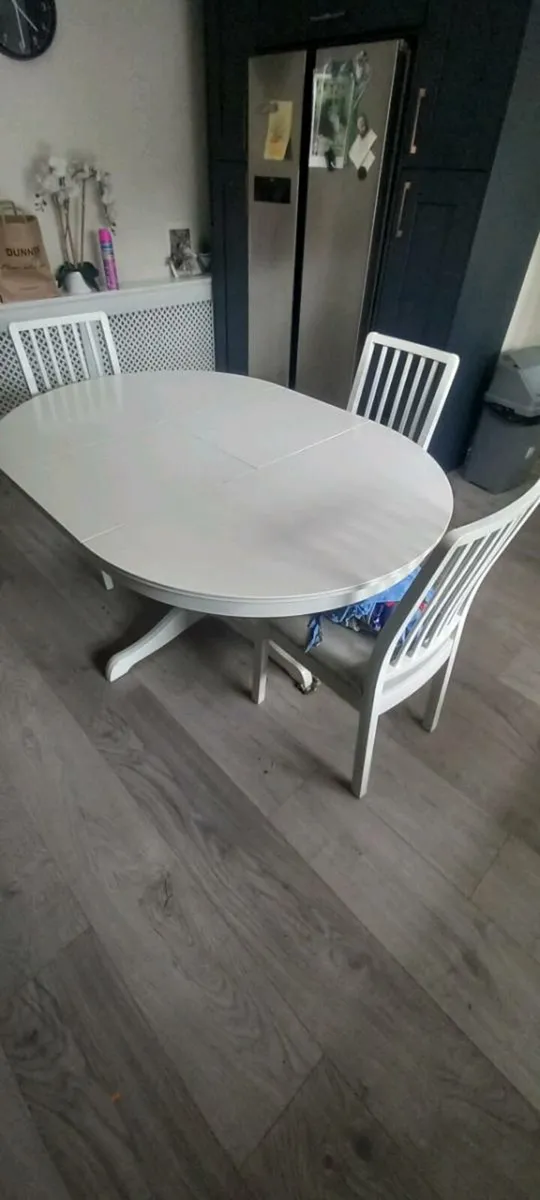 Kitchen Table and 6 Chairs - Image 2