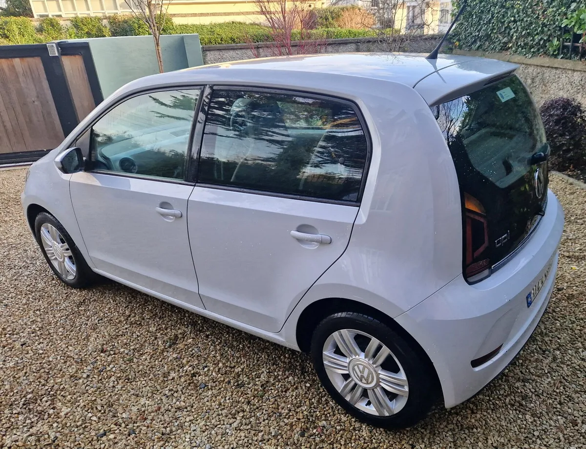 VW UP! TSI 90hp - Image 3